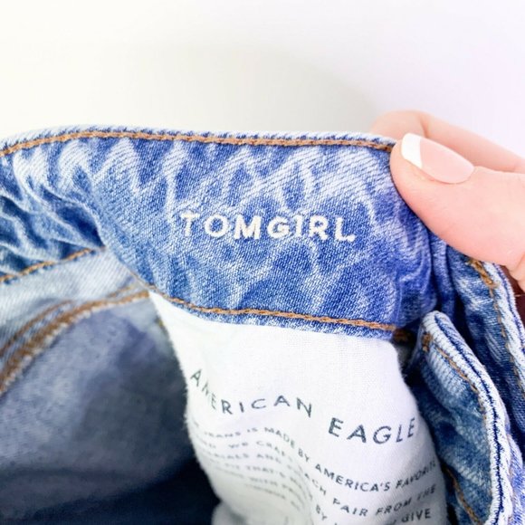 American Eagle‎ Tomgirl Distressed Denim Jeans Sz 0 - Picture 10 of 12